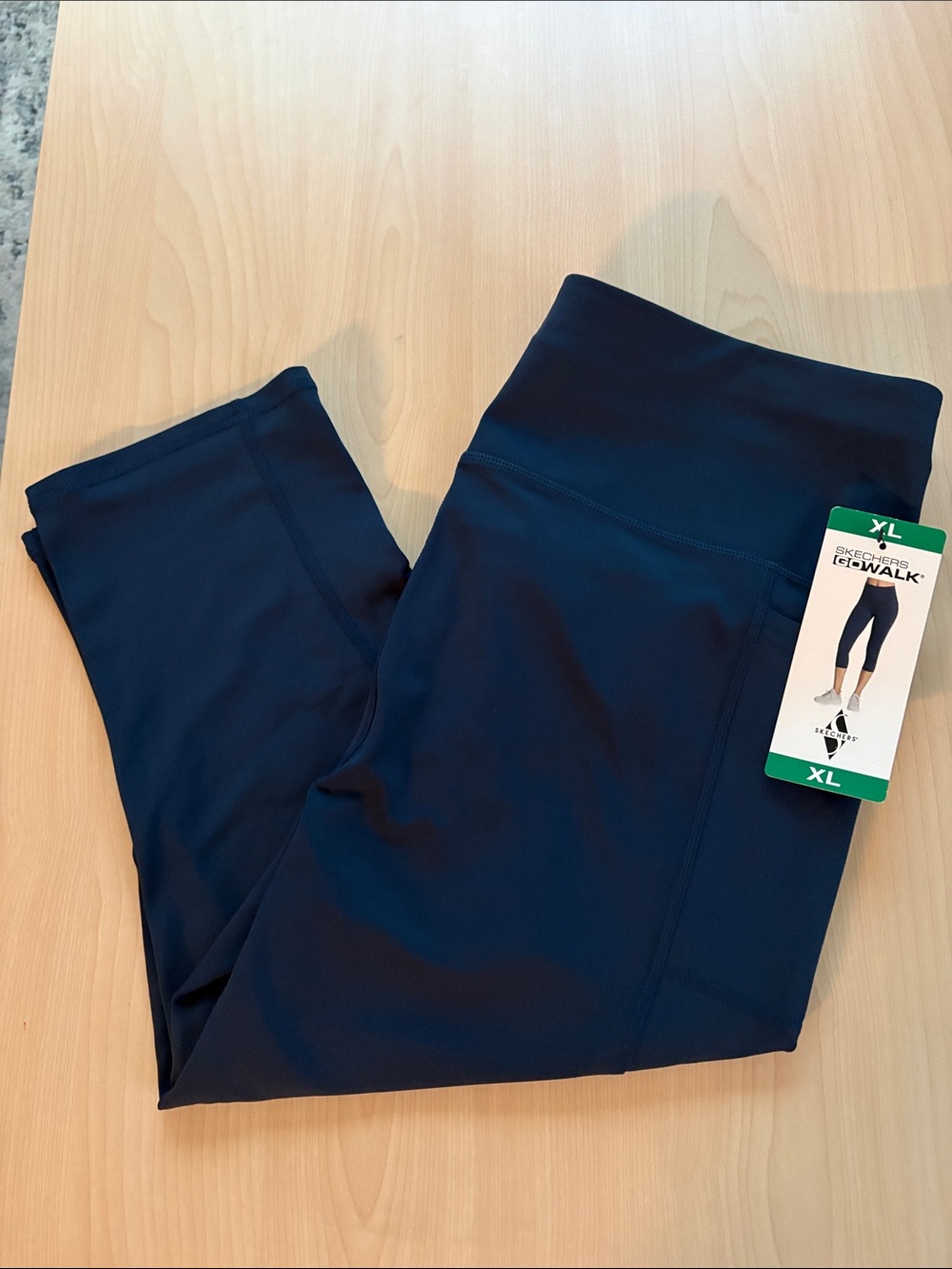 Women’s Skechers Go Walk Capri Active Performance High-Rise Leggings Navy XL